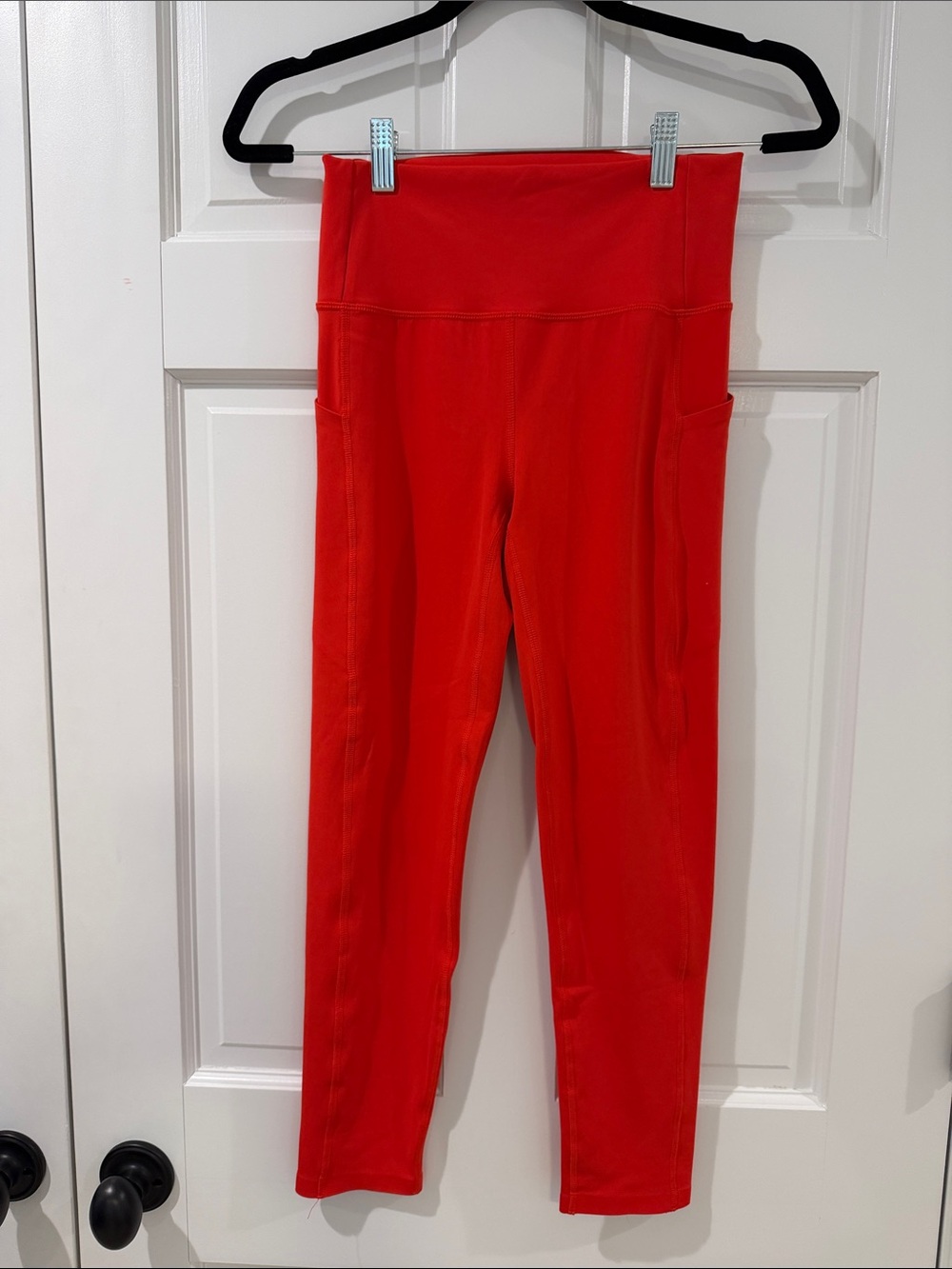 Mono B women’s red leggings with side pockets size M